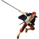 Zoom sur les finitions de la figurine Shanks BANPRESTO avec accessoires et textures réalistes