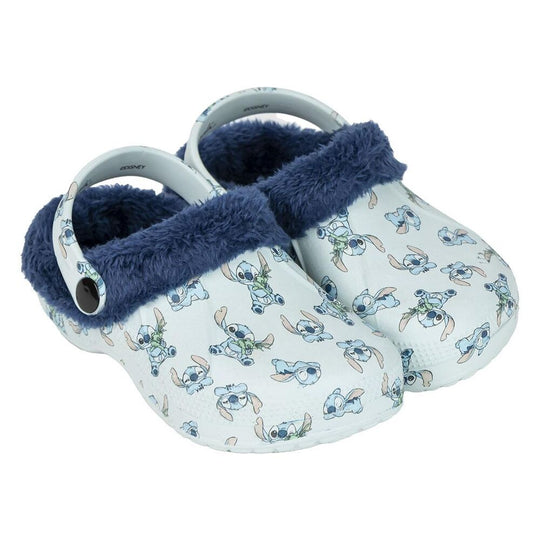 Chaussons Disney Stitch CERDÁ vue de face avec design coloré pour enfants