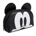 Détail du vanity case CERDÁ montrant la texture et les couleurs vives du motif Mickey