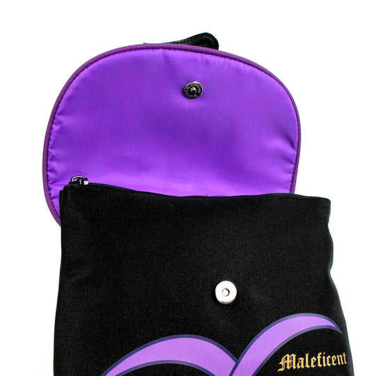 Intérieur du vanity case Maléfique avec espace de rangement organisé et compartiments