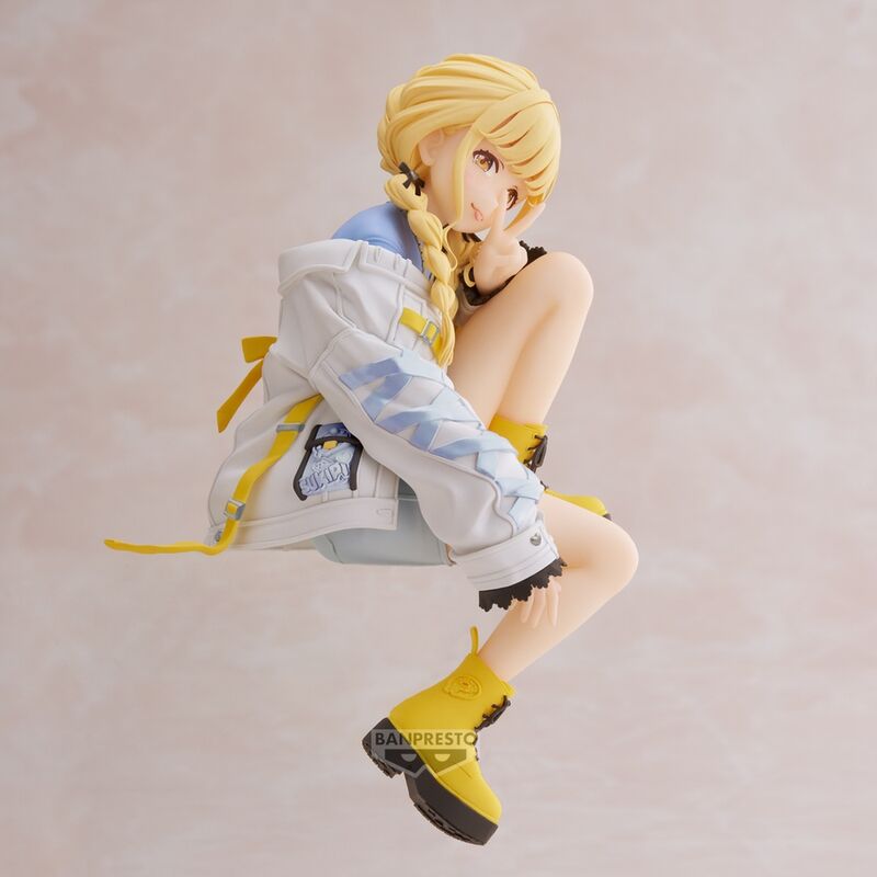 Vue latérale de la figurine Idolmaster Kotone Fujita montrant la finesse des détails
