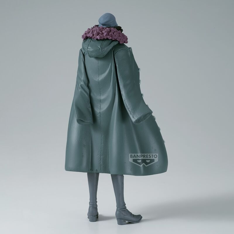Ensemble des sept images montrant la figurine Kuzan King of Artist sous différents angles