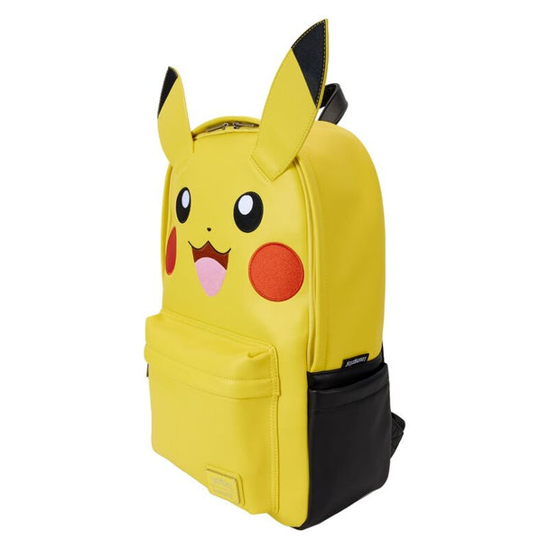 Gros plan sur les bandoulières réglables et la poche zippée avant du sac Pikachu Loungefly