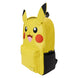 Gros plan sur les bandoulières réglables et la poche zippée avant du sac Pikachu Loungefly