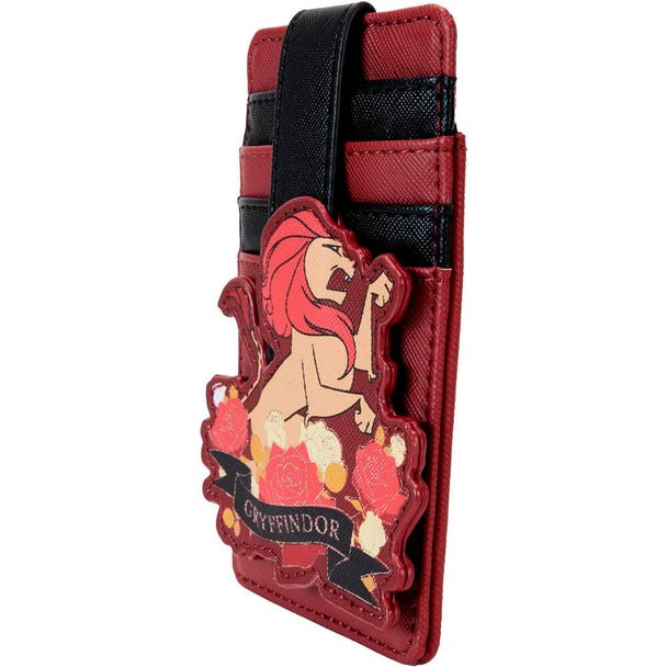 Vue de face du porte-cartes Loungefly Harry Potter Gryffindor avec design tatouage détaillé