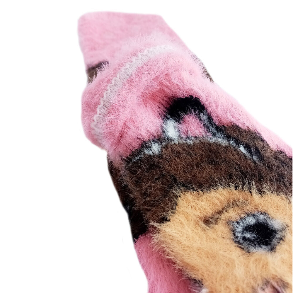 Détail des coutures et tissu doux des chaussettes Coraline pour un confort optimal