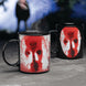 Vue latérale du mug PALADONE avec l'image de Jason sur fond sombre