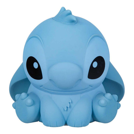 Lampe 3D Stitch Disney de 15cm allumée sur une table de chevet avec lumière douce