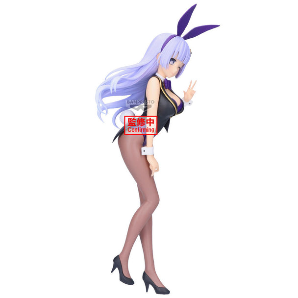 Détail du visage expressif de la figurine Miku Izayoi avec finition scintillante et tenue glamour