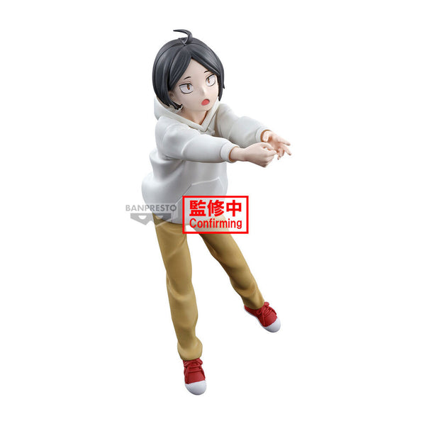 Profil gauche de la figurine Haikyu!! montrant les finitions et le design soigné.