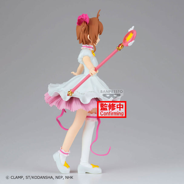 Profil latéral de la figurine Sakura Card BANPRESTO montrant les traits fins
