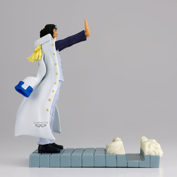 Détail du visage expressif de la figurine Aokiji Kuzan BANPRESTO, avec ses lunettes caractéristiques