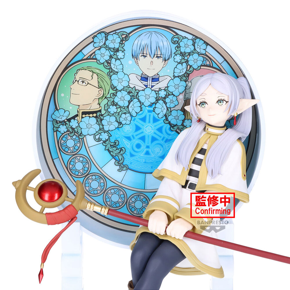 Image de la figurine Frieren Glasscap avec un fond neutre, illustrant sa taille et son design soigné.