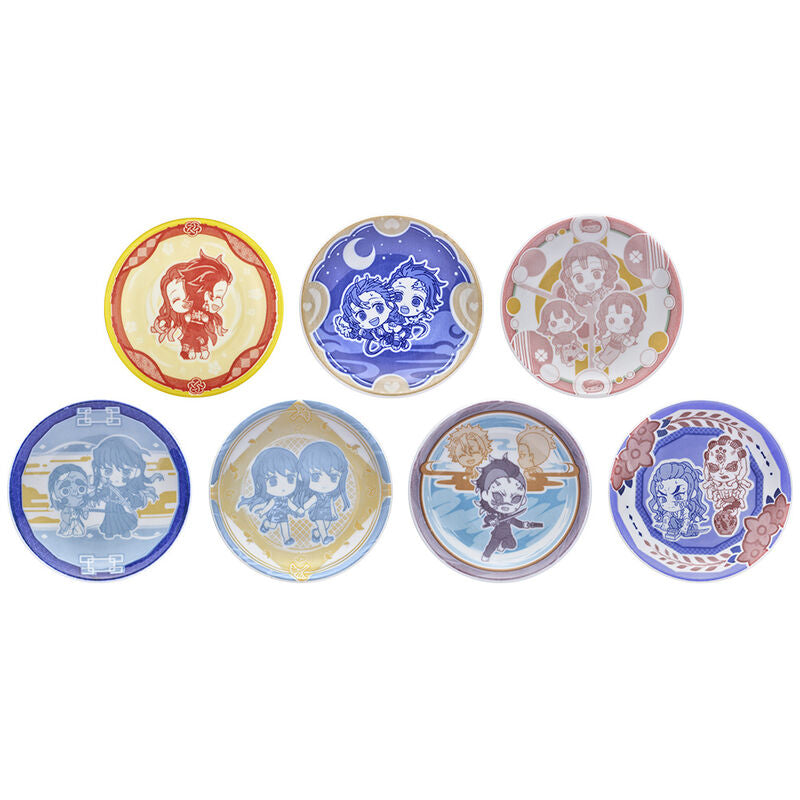 Figurine Inosuke Hashibira avec masque de sanglier dans le bundle Ichiban Kuji exclusif