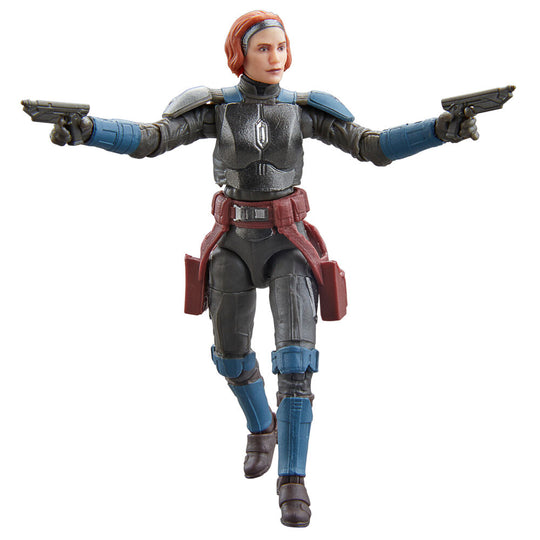 Figurine Bo-Katan Kryze tenant un blaster dans chaque main, prêt au combat