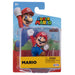 Vue rapprochée des mains articulées d’une figurine Super Mario Bros