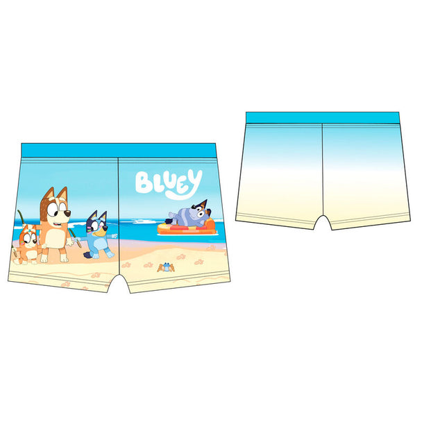 Maillot de bain boxer Bluey pour enfant de la marque MOOSE, disponible en tailles 3 à 8 ans, présenté sur fond blanc.