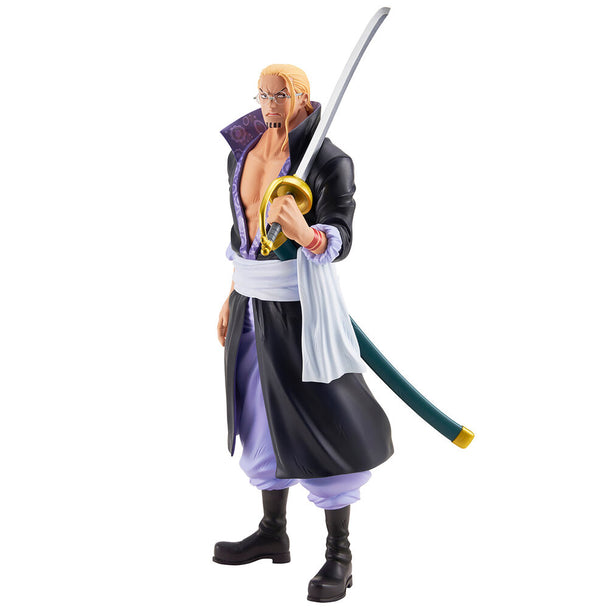 Vue latérale de la figurine Silvers Rayleigh montrant sa pose dynamique et son manteau