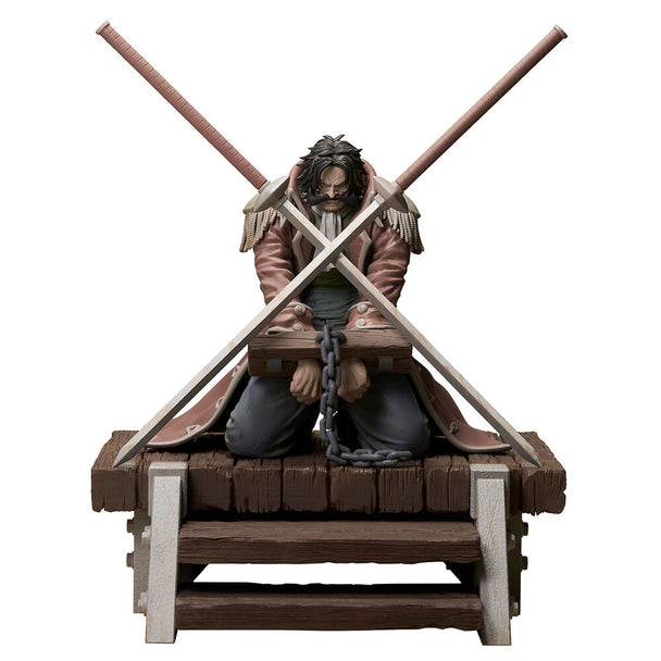 Figurine One Piece Roger Pirates 13cm vue de face avec détails précis et couleurs vives