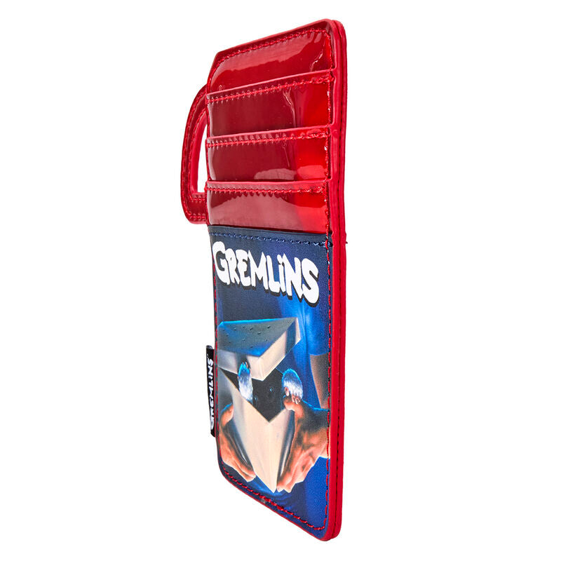 Vue avant du porte-cartes Loungefly Gremlins 40e anniversaire en cuir vegan avec détails embossés et appliqués