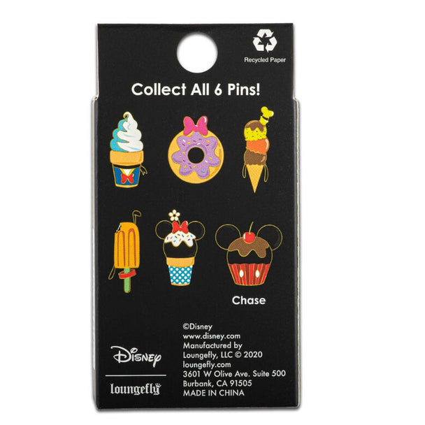 Vue avant du pin's émaillé Loungefly Disney Mystery Blind Box avec détails colorés
