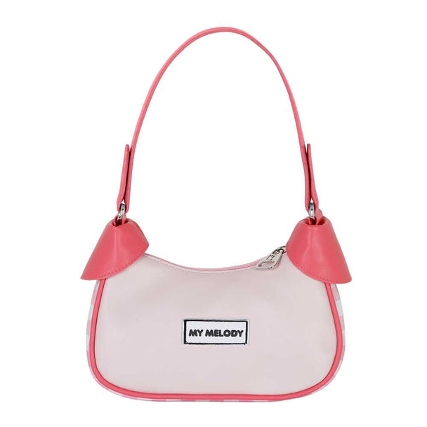 Zoom sur la fermeture éclair et les détails du sac Hello Kitty My Melody de taille compacte