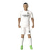 Figurine articulée Mbappé en tenue Real Madrid, vue de face, 20cm
