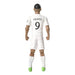 Détail du visage réaliste de la figurine Mbappé Real Madrid 20cm