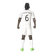Vue latérale de la figurine Camavinga avec maillot officiel Real Madrid