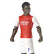 Figurine Saka Arsenal en position dynamique avec ballon de football