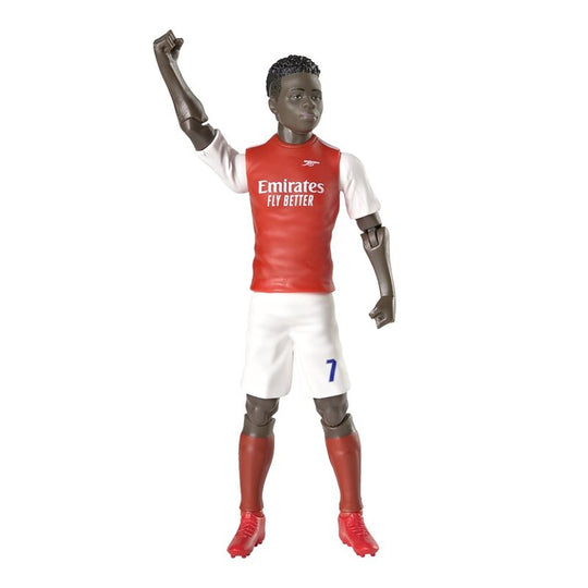 Figurine Saka Arsenal posée sur un socle avec logo BANBO TOYS