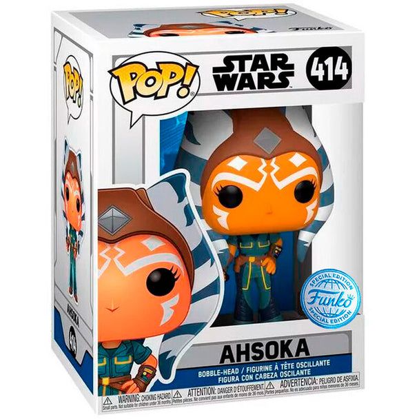 Vue latérale de la figurine POP Ahsoka Tano exclusive FUNKO montrant les détails du costume et des accessoires.