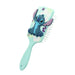 Brosse Disney Stitch 3D montrant son design ergonomique et ses dimensions adaptées