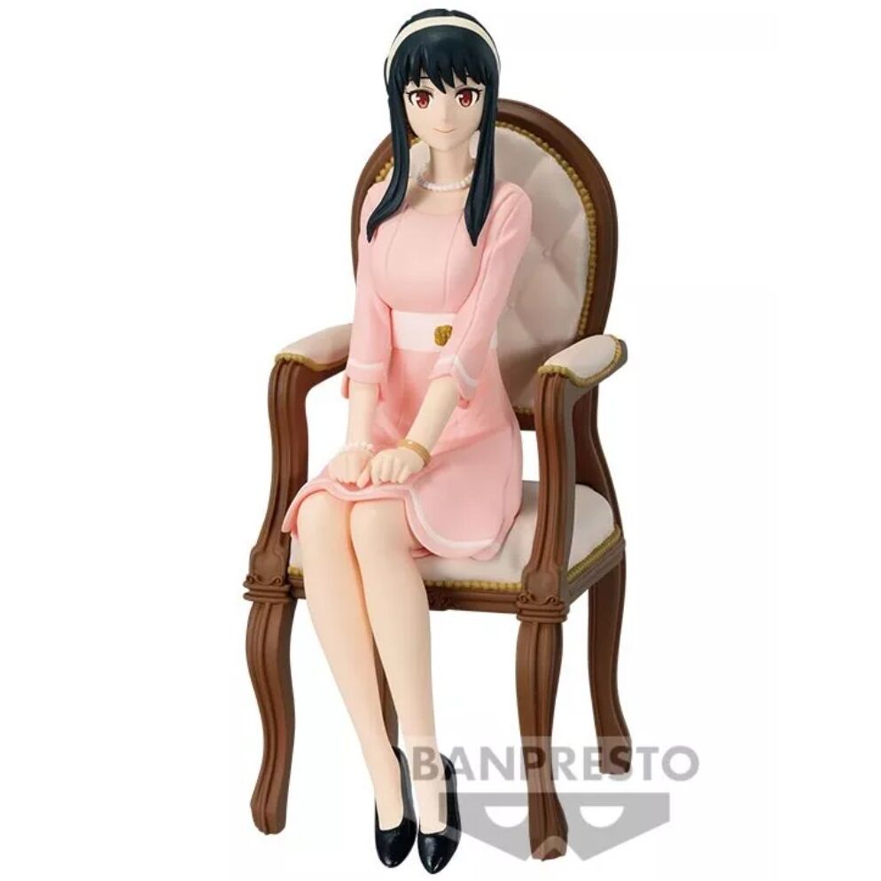 Packaging original de la figurine Yor Forger 12cm BANPRESTO pour collectionneurs