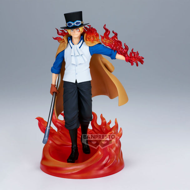 Profil gauche de la figurine Sabo BANPRESTO montrant son costume et son chapeau caractéristiques