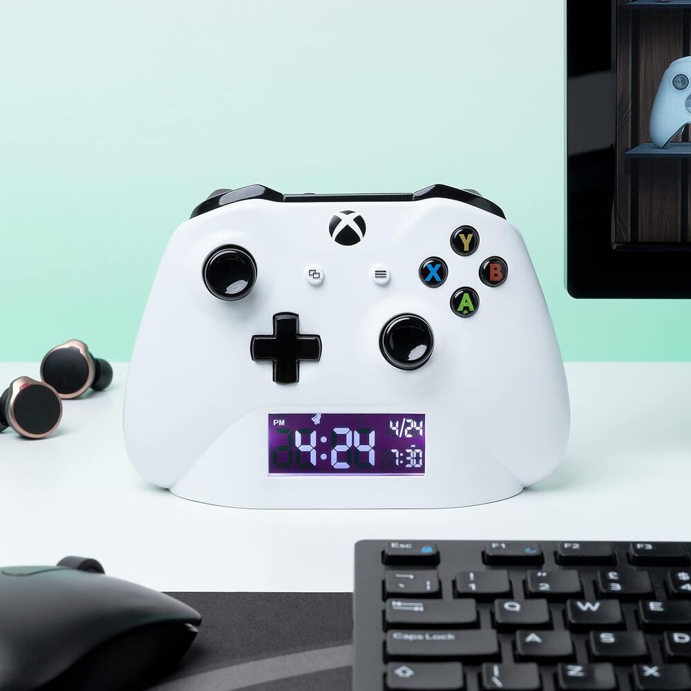 Vue latérale du réveil digital Xbox PALADONE montrant ses dimensions compactes et son style moderne