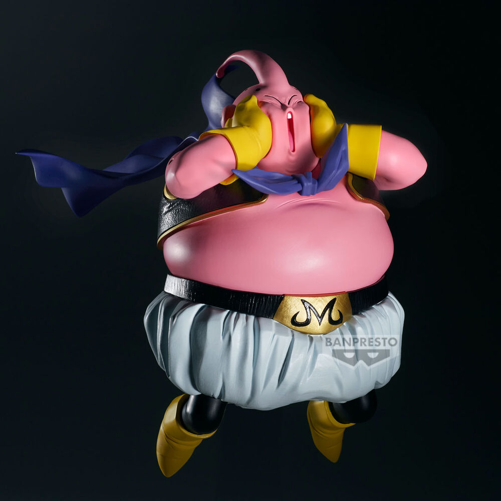 Gros plan sur le visage souriant et expressif de la figurine Majin Buu 14cm