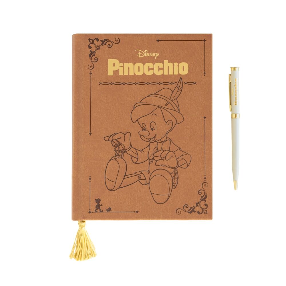 Cahier Disney Pinocchio format A5 avec couverture rigide et illustration colorée