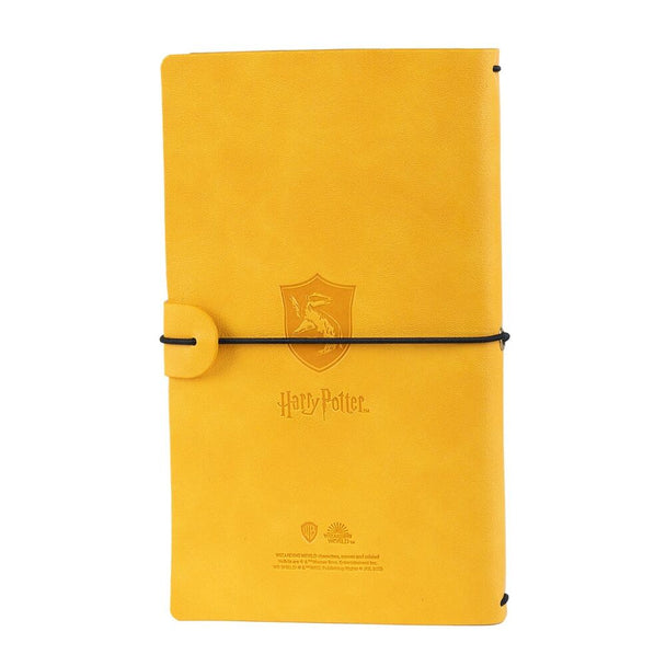 Détail du design personnalisé intérieur du carnet Hufflepuff Harry Potter