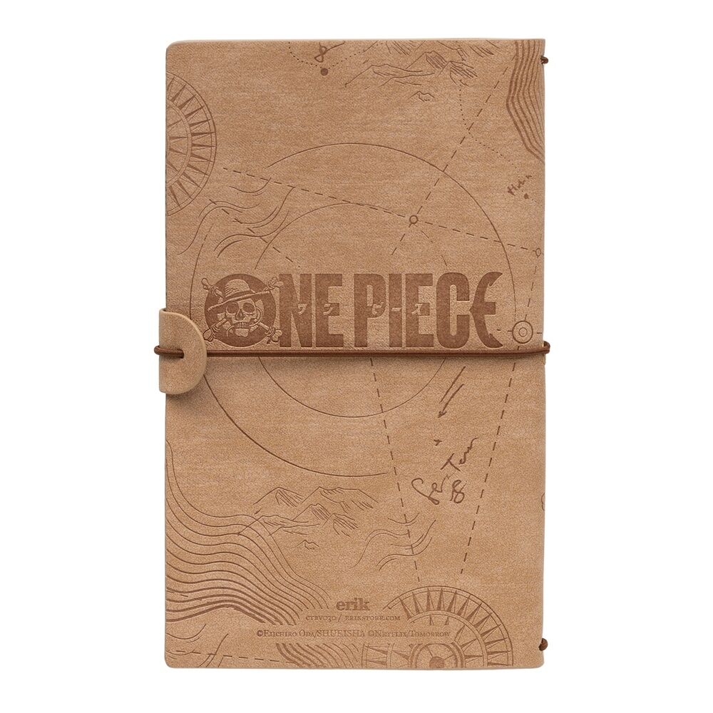 Détail de la fermeture élastique noire qui maintient le carnet fermé et protégé