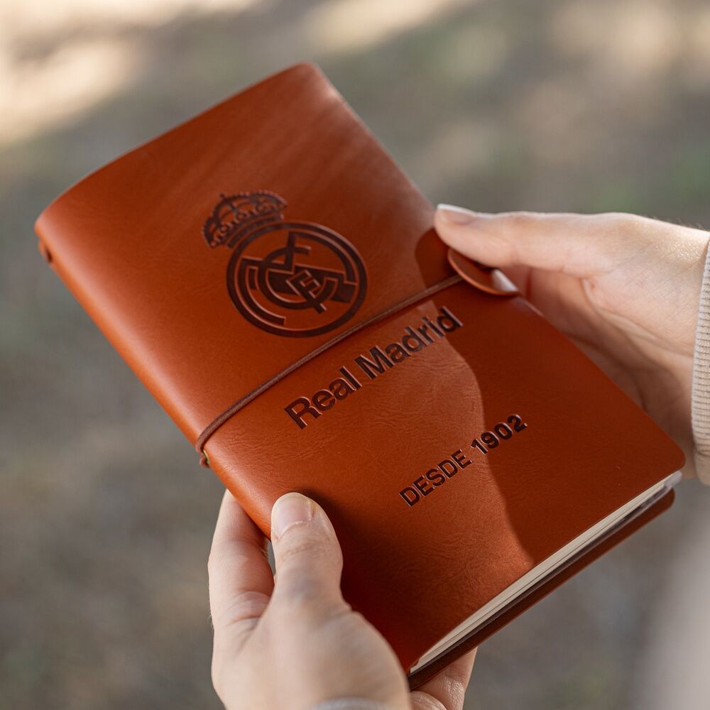 Détail des pages bullet du carnet Real Madrid ERIK pour prise de notes créative