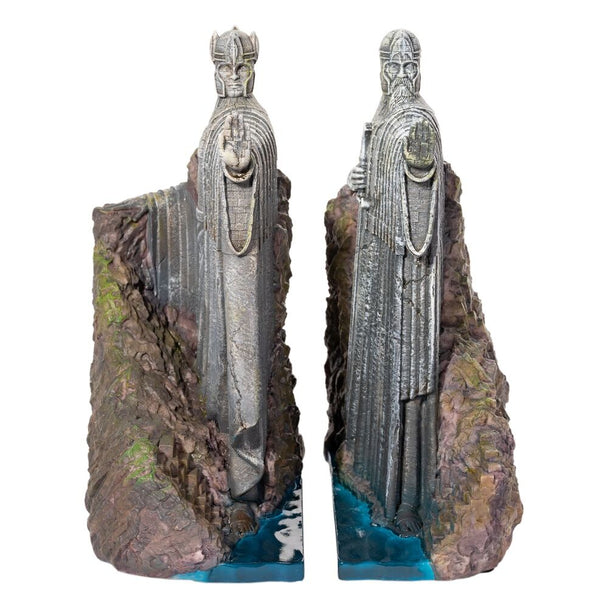 Détail des statues Argonath sculptées et peintes à la main sur serre-livres