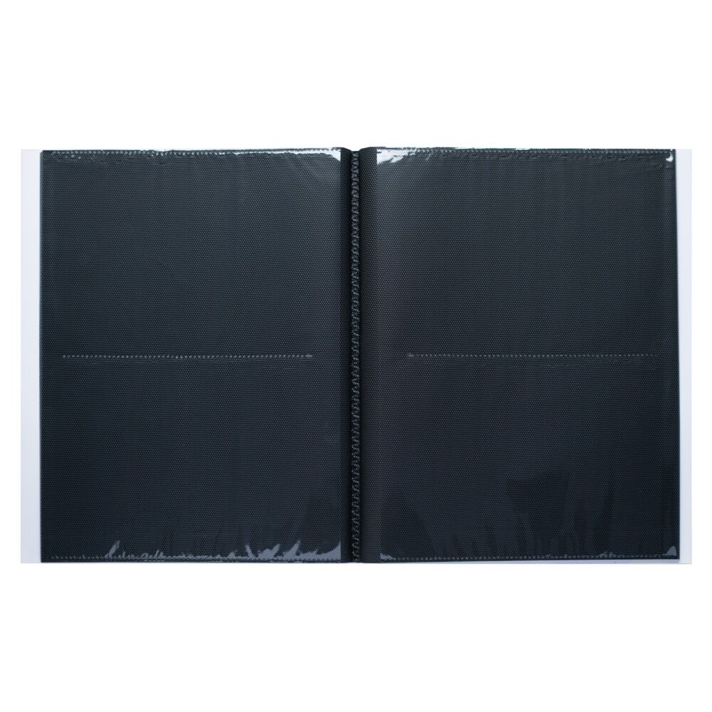 Page intérieure de l'album photo montrant des emplacements pour photos 13x20cm