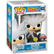 Vue rapprochée de la figurine Funko POP Sonic the Hedgehog Silver exclusive avec détails précis