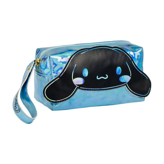 Trousse de voyage CERDÁ Hello Kitty & Cinnamoroll vue de face avec fermeture éclaire