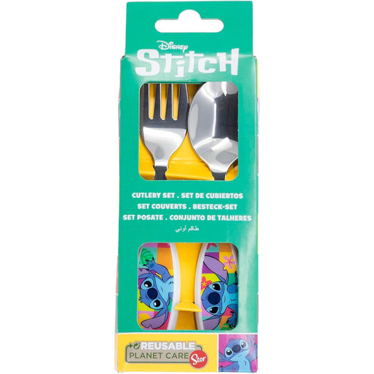Vue rapprochée du set Disney Stitch STOR, cuillère et fourchette en métal sans BPA, parfait pour enfants