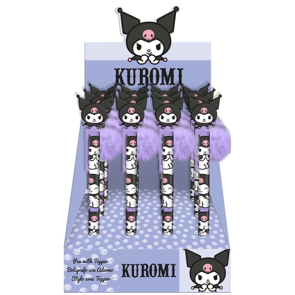 Pen topper Hello Kitty Kuromi posé sur un stylo avec fond blanc, dimensions 4x15,5x4 cm