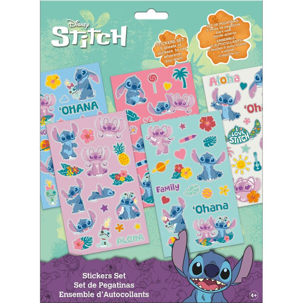 Plan rapproché du set de stickers Disney Stitch KIDS LICENSING montrant plusieurs designs colorés sur fond blanc, format 21x29,5 cm.