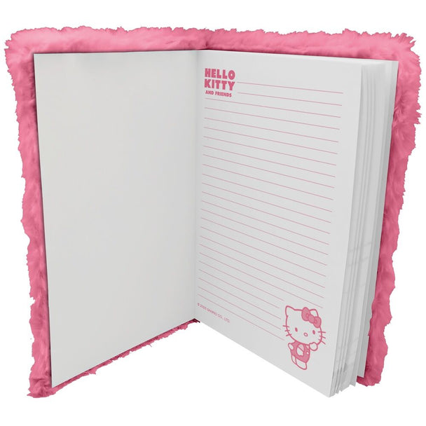 Vue détaillée du cahier Hello Kitty et amis avec peluche, montrant la texture et le design coloré du produit KIDS LICENSING