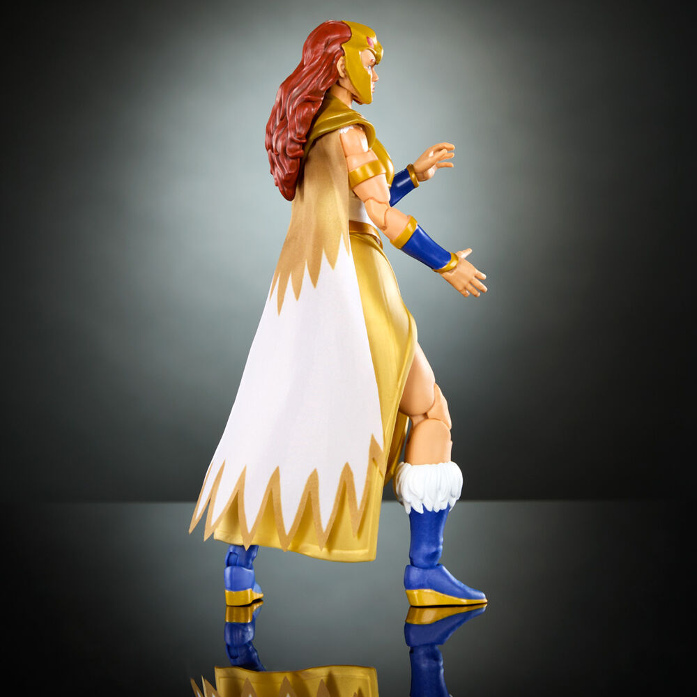 Figurine Sorceress Teela en pose dynamique montrant ses 30 points d'articulation